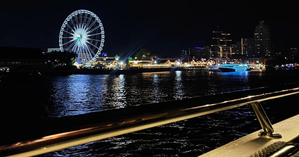 นั่งเรือดินเนอร์เดอะ โอปูเล้นท์และดื่มด่ำกับวิวสองฝั่งแม่น้ำเจ้าพระยา